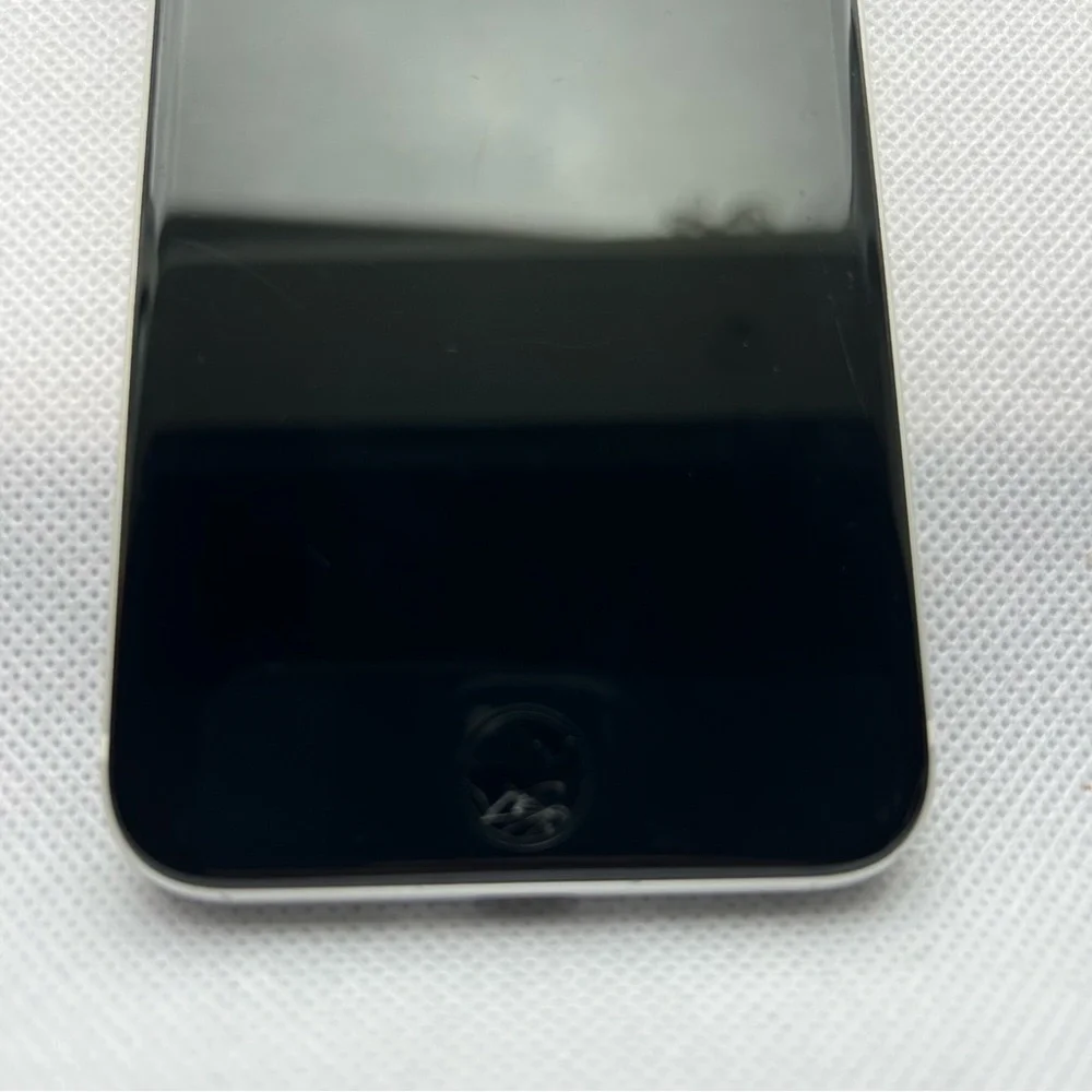 Apple iPhone SE 64GB Unlocked – Home Button NOT Working – 83% Battery – READ
